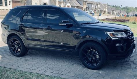 blacked out 2019 ford explorer.